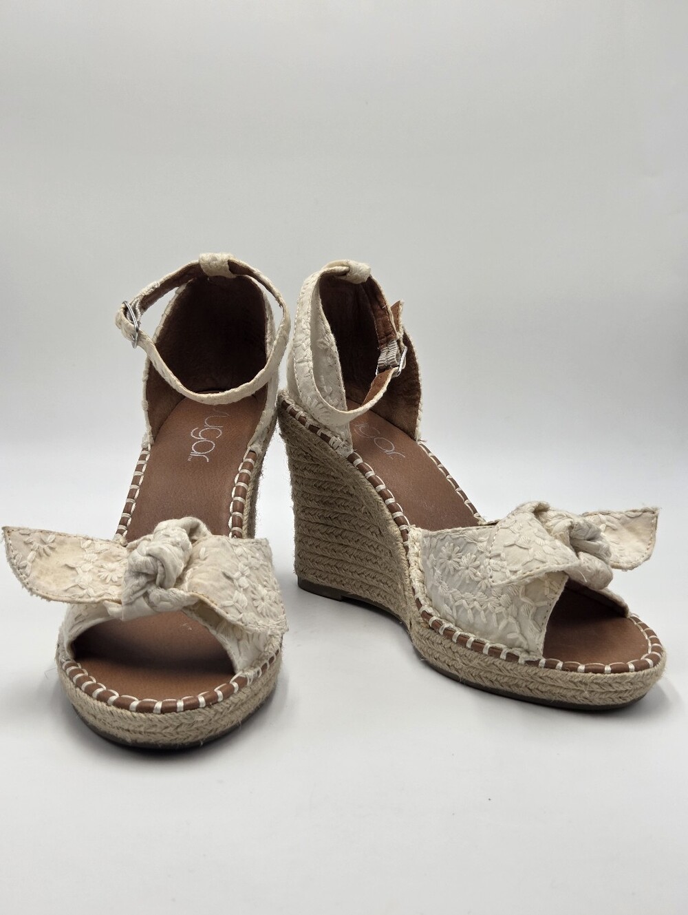 SUGAR Size 7½ Cream Eyelet Wedge Platform With Knotty Bow